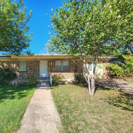 Buy this 4 bed house on 998 Lewis Drive in Burnet, TX 78611