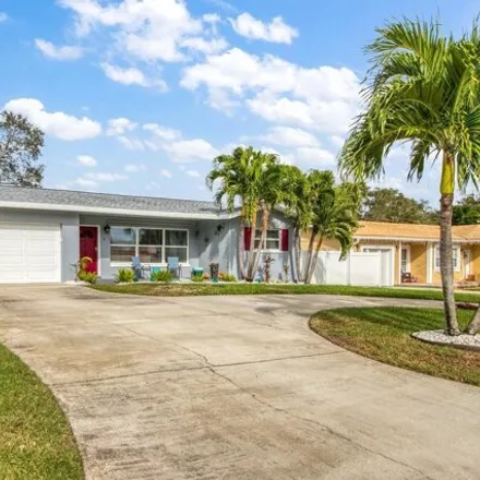 Rent this 3 bed house on 3167 Fountainhead Drive in Harbor Bluffs, Largo