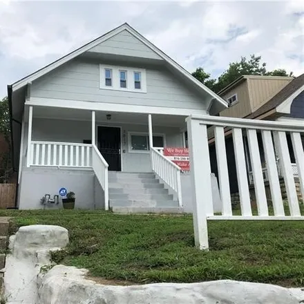 Buy this 3 bed house on 3817 Highland Avenue in Kansas City, MO 64109