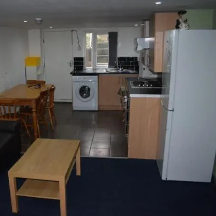Rent this 2 bed house on 54 Estcourt Terrace in Leeds, LS6 3EX