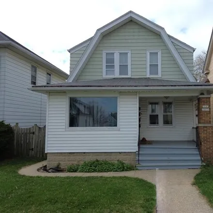 Buy this studio house on 3643 East Armour Avenue in Cudahy, WI 53110