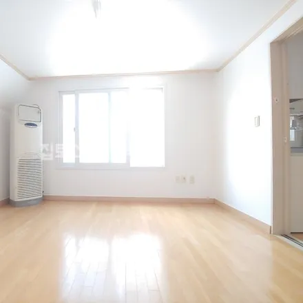 Image 5 - 서울특별시 서초구 잠원동 25-31 - Apartment for rent
