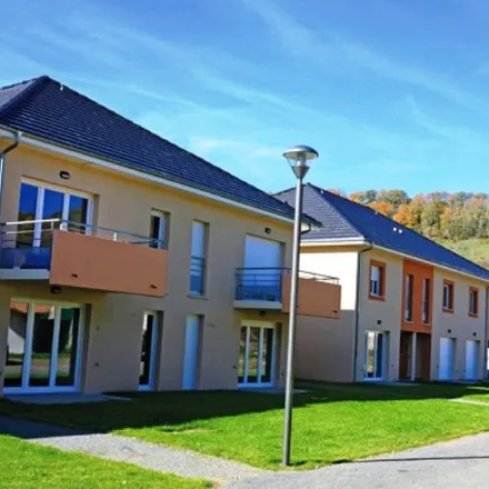 Rent this 3 bed apartment on 5 Rue des Pradels in 15130 Arpajon-sur-Cère, France