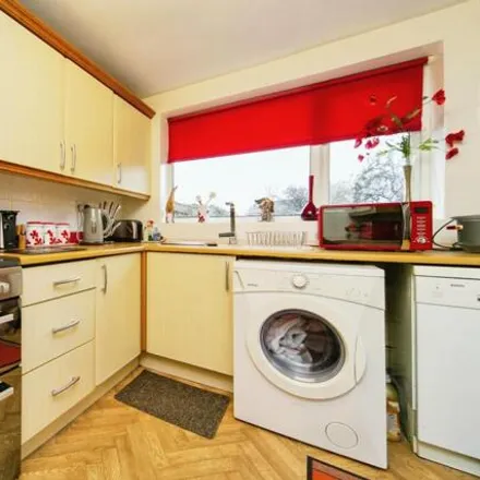 Image 3 - 72 Whaley Lane, Thingwall, CH61 3UT, United Kingdom - Townhouse for sale