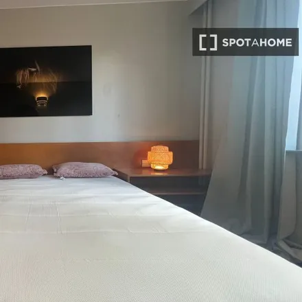 Rent this 2 bed room on Rue de la Poste - Poststraat 93 in 1030 Schaerbeek - Schaarbeek, Belgium