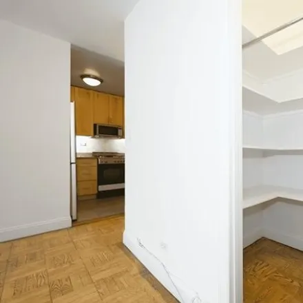 Image 5 - 155 East 34th Street, New York, NY 10016, USA - House for rent