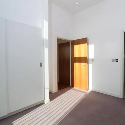 Image 7 - Saint Paul's Tower, 7 St Paul's Square, The Heart of the City, Sheffield, S1 2LJ, United Kingdom - House for sale