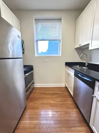 Rent this 2 bed apartment on 1145 West Lunt Avenue