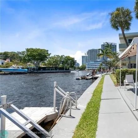Image 3 - 958 Southeast 4th Street, Fort Lauderdale, FL 33301, USA - Condo for sale