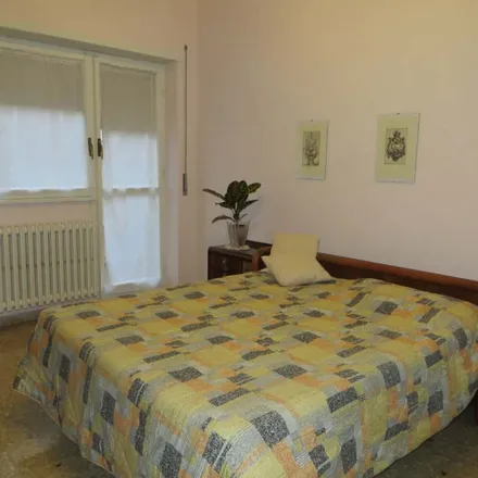 Rent this 1 bed apartment on Snack Bar in Via Tito Omboni, 87