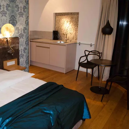Rent this 1 bed apartment on Lautenschlägerstraße 26 in 80999 Munich, Germany