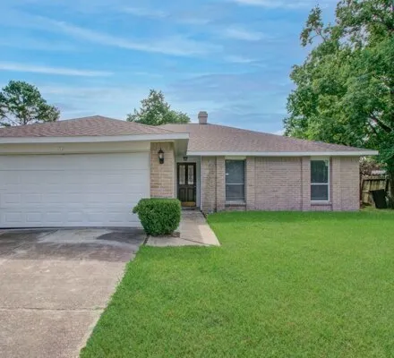 Rent this 3 bed house on 411 Juniper Ct in Stafford, Texas