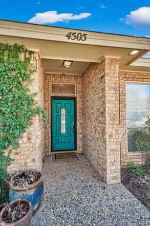 Image 4 - 4505 Rosewood Drive, Midland, TX 79707, USA - House for sale
