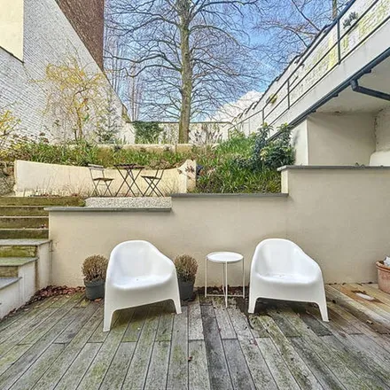 Rent this 1 bed apartment on Rue de la Concorde - Eendrachtstraat 29 in 1050 Ixelles - Elsene, Belgium