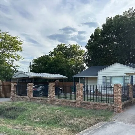 Buy this 3 bed house on 143 North 2nd Street in Jacksboro, TX 76458