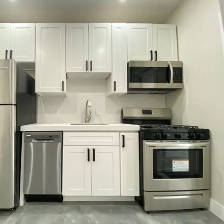 Image 2 - 17 Sheafe Street, Boston, MA 02113, USA - Apartment for rent