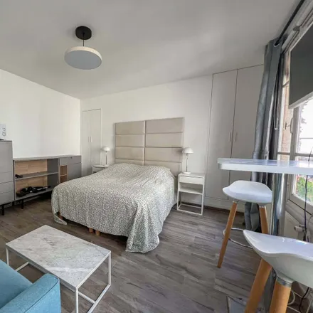 Rent this studio apartment on 6 Rue de Jarente in 75004 Paris, France
