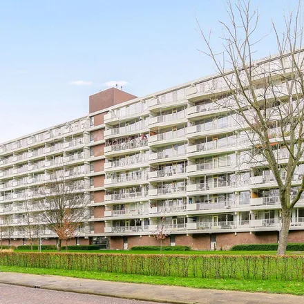 Rent this 4 bed apartment on Joliotflat in Joliotplaats, 3069 TN Rotterdam