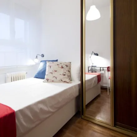 Rent this 6 bed room on Madrid in Calle del General Zabala, 11