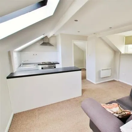 Image 3 - Southsea Mews, Leigh on Sea, SS9 2FF, United Kingdom - Apartment for rent
