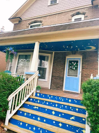 Rent this 1 bed house on 517 Forest St