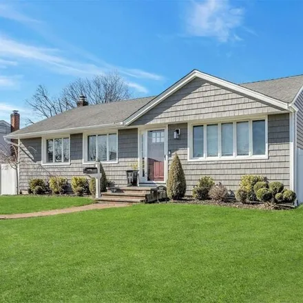 Buy this 3 bed house on 3597 Centerview Avenue in North Wantagh, NY 11793