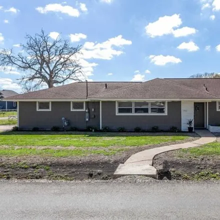 Buy this 3 bed house on 4721 Cleveland Avenue in Groves, TX 77619