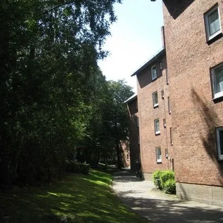 Rent this 2 bed apartment on Ostring 184 in 24143 Kiel, Germany