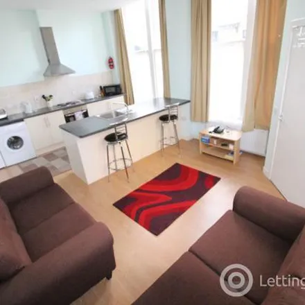 Rent this 2 bed apartment on 170 King Street in London, W6 0LY