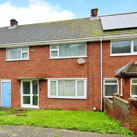 Buy this 3 bed townhouse on Heol-y-castell in Cardiff, CF5 5LS