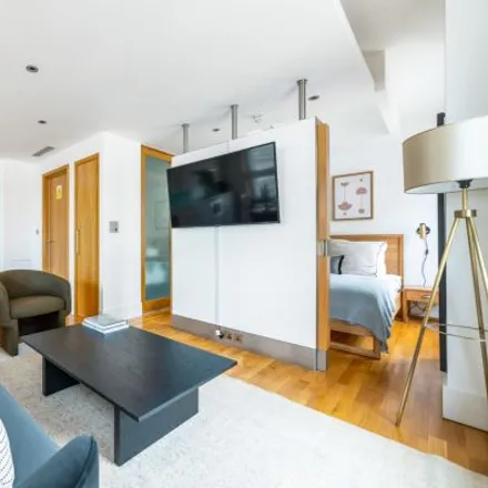 Image 2 - 34 Haymarket, London, W1D 7AB, United Kingdom - Apartment for rent