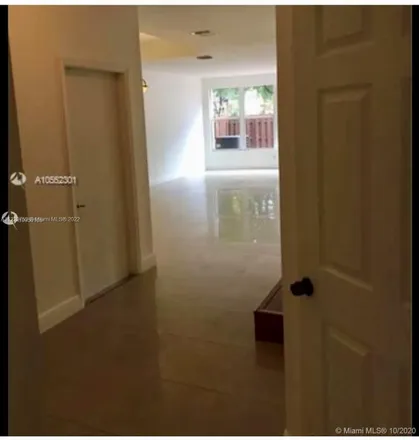 Image 7 - 6763 Northwest 107th Place, Doral, FL 33178, USA - House for sale