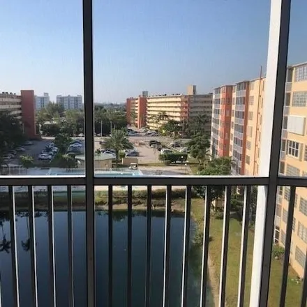 Buy this 1 bed condo on 1780 Northeast 191st Street in Miami-Dade County, FL 33179