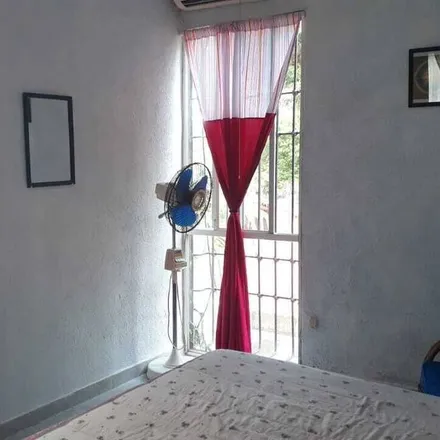 Rent this 3 bed house on Avenida Balam Tun in 77726 Playa del Carmen, ROO