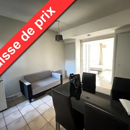 Rent this 2 bed apartment on 2 Place de la République in 81100 Castres, France