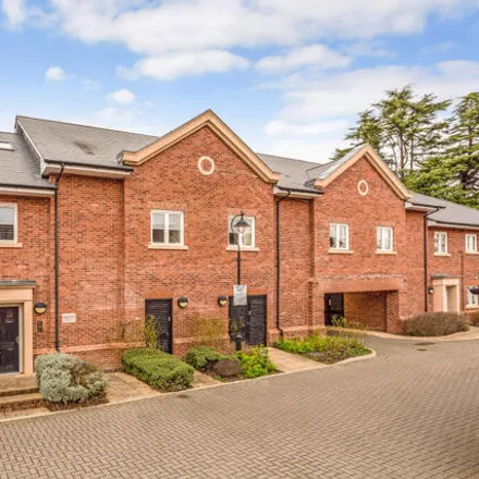 Buy this 2 bed apartment on Portland Gardens in Marlow, SL7 2LP
