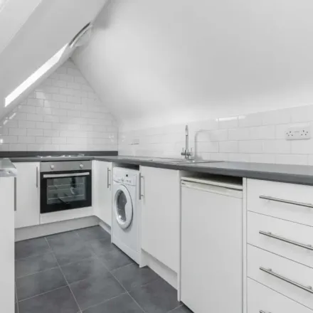 Rent this 2 bed apartment on 20 Culmington Road in London, W13 9NR