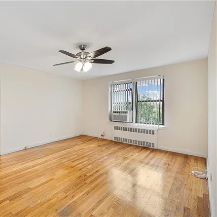 Image 3 - 1293 East 5th Street, New York, NY 11230, USA - Condo for sale