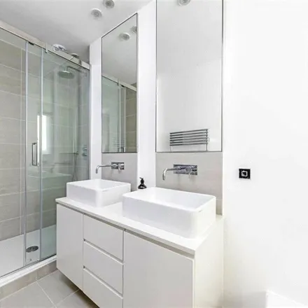 Image 4 - Wild Street, London, WC2B 4BS, United Kingdom - Apartment for rent