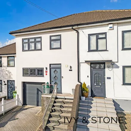 Buy this 3 bed townhouse on Carfax Road in Elm Park Avenue, London