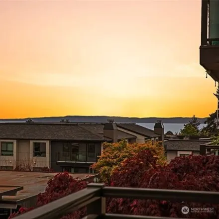 Buy this 2 bed condo on 510 Forsyth Lane in Edmonds, WA 98020