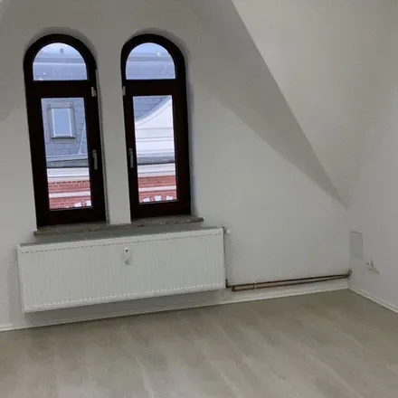 Rent this 4 bed apartment on Flora-Apotheke in Kuhberg 8, 24534 Neumünster