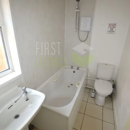 Rent this 3 bed apartment on Bulwer Road in Leicester, LE2 3BW