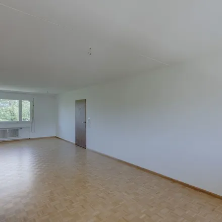 Rent this 5 bed apartment on Moosjurtenstrasse 33 in 4132 Muttenz, Switzerland