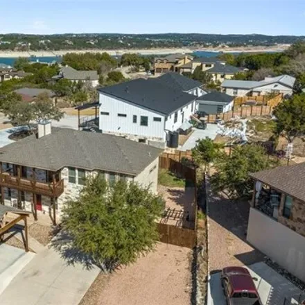 Image 4 - 19004 Mariners Point, Point Venture, Travis County, TX 78645, USA - House for sale