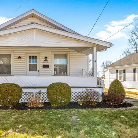 Buy this 2 bed house on 770 Eastern Avenue in Bellefontaine, OH 43311