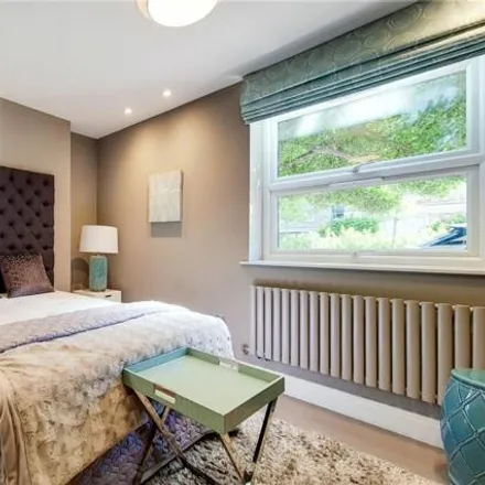Image 7 - Park Lodge, Queensmead, London, NW8 6RE, United Kingdom - Room for rent