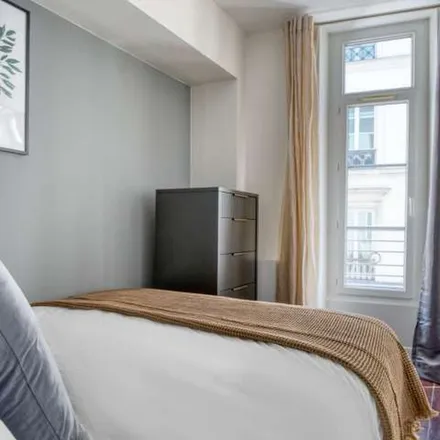 Image 2 - 37 Rue de Cléry, 75002 Paris, France - Apartment for rent