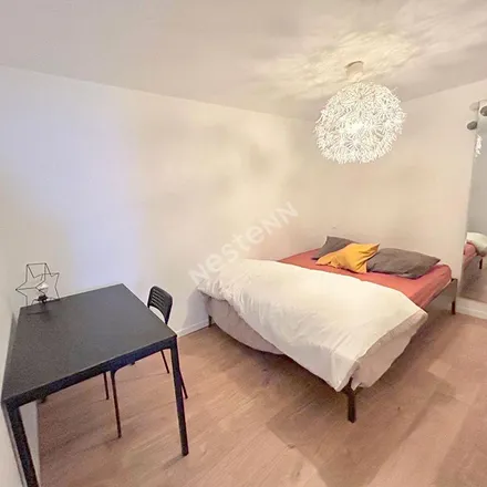 Image 2 - 52 Grande Rue Saint-Michel, 31400 Toulouse, France - Apartment for rent