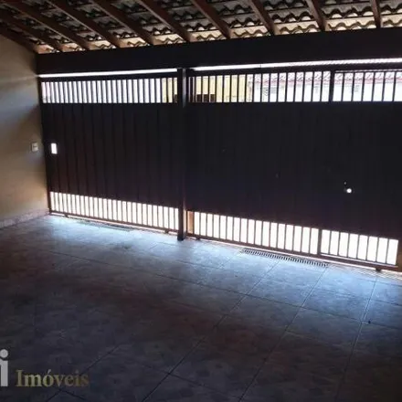 Buy this 3 bed house on Rua Presidente Vargas in Jardim das Cerejeiras, Atibaia - SP